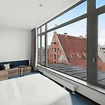 Hilton Garden Old Town Hotel 4*