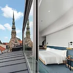 Hilton Garden Old Town 4*