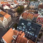 Hilton Garden Old Town 4*