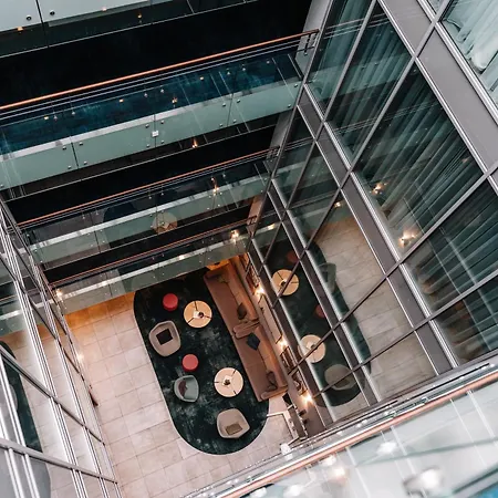 Hilton Garden Old Town Ξενοδοχείο 4*