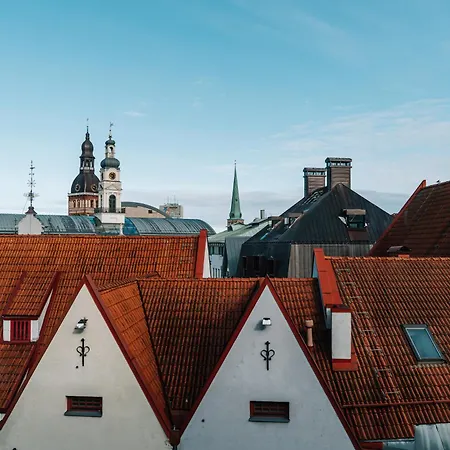 Hilton Garden Old Town Hotel 4*
