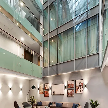 Hilton Garden Old Town 4*