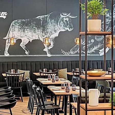 Готель Hilton Garden Old Town 4*