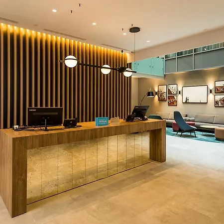 Hilton Garden Old Town Готель Рига