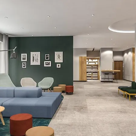 Hilton Garden Old Town Готель 4*