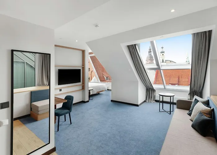 Hilton Garden Old Town 4*