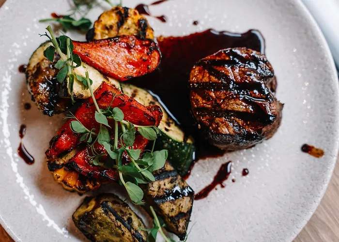 Hilton Garden Old Town 4*