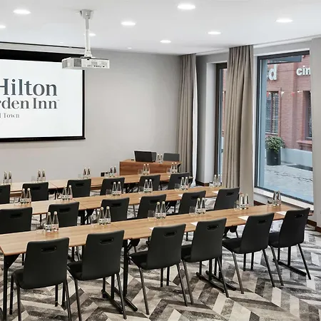 Hilton Garden Old Town Szálloda