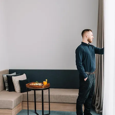 Hilton Garden Old Town 4*