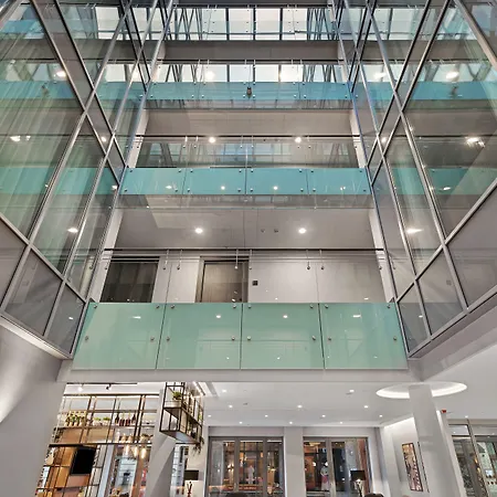 Hilton Garden Old Town 4*