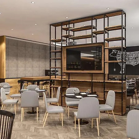 Szálloda Hilton Garden Old Town 4*