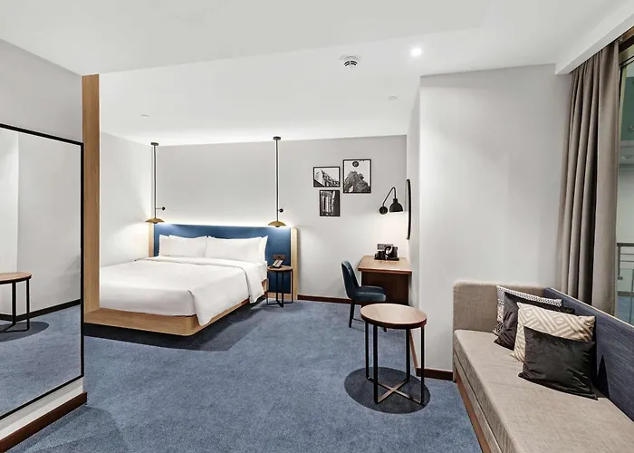 Hilton Garden Old Town