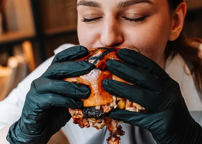 Hotel Hilton Garden Old Town 4*