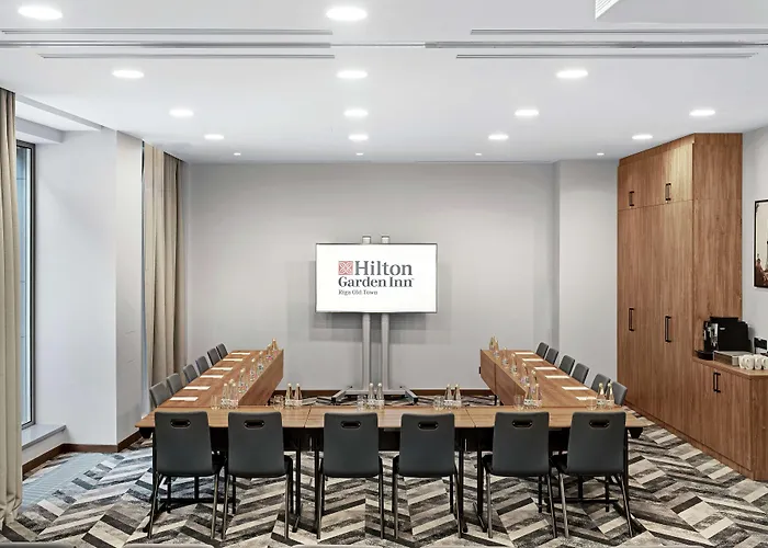 Hilton Garden Old Town Hotel 4*