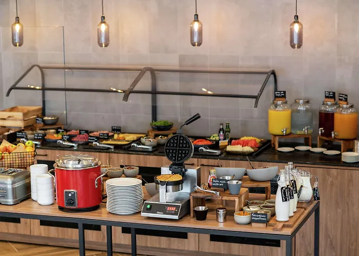 Hilton Garden Old Town Hotel 4*