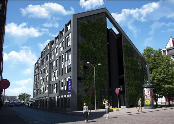 Hilton Garden Old Town 4*