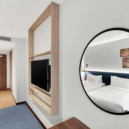 Hilton Garden Old Town 4*