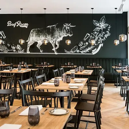 Hilton Garden Old Town 4* リガ